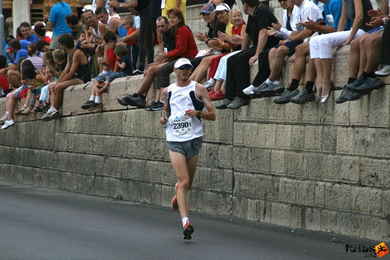 futás Maraton és félmaraton váltó