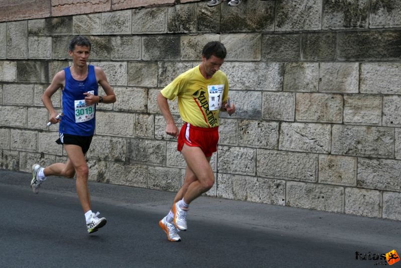 futás Maraton és félmaraton váltó