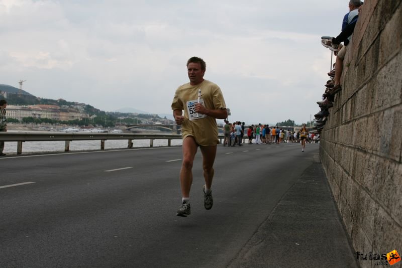 futás Maraton és félmaraton váltó