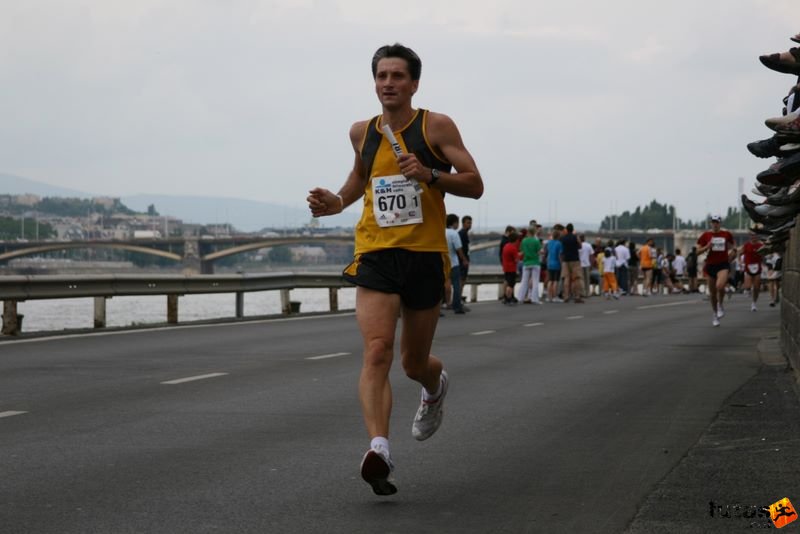 futás Maraton és félmaraton váltó