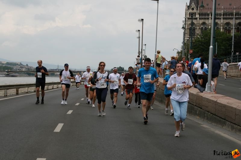 futás Maraton és félmaraton váltó