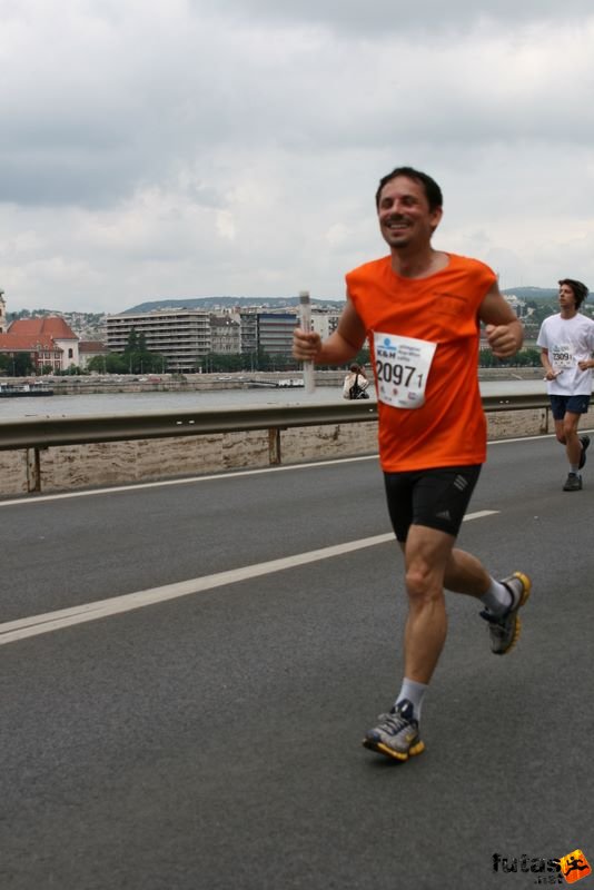 futás Maraton és félmaraton váltó