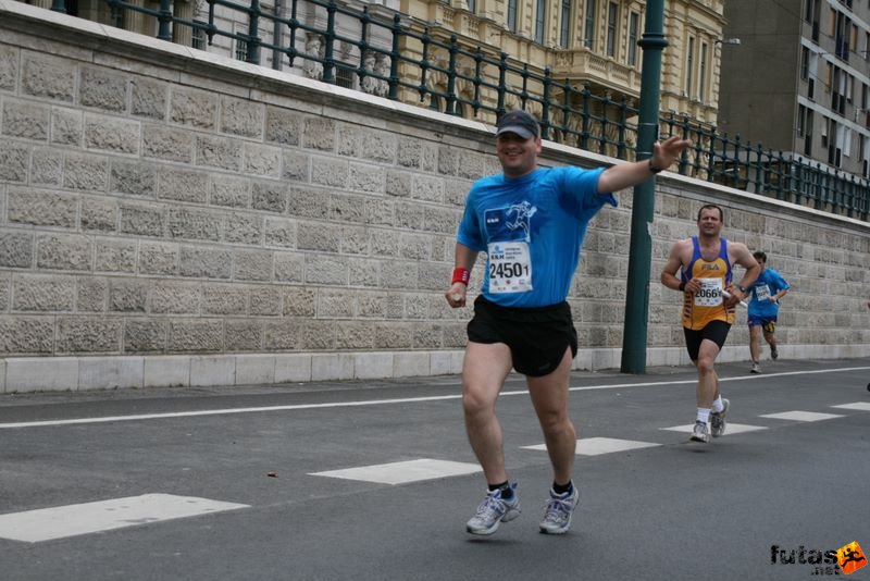 futás Maraton és félmaraton váltó
