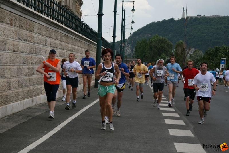 futás Maraton és félmaraton váltó