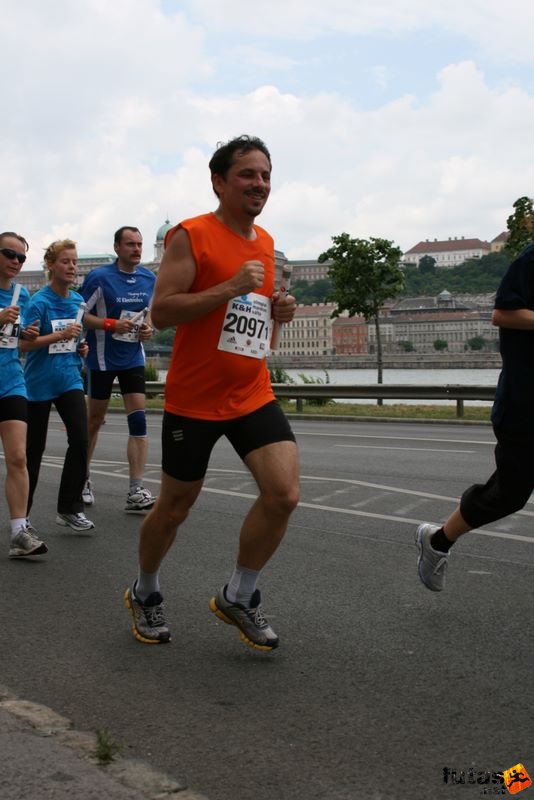 futás Maraton és félmaraton váltó