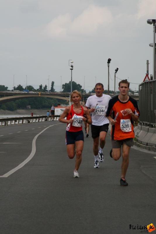 futás Maraton és félmaraton váltó