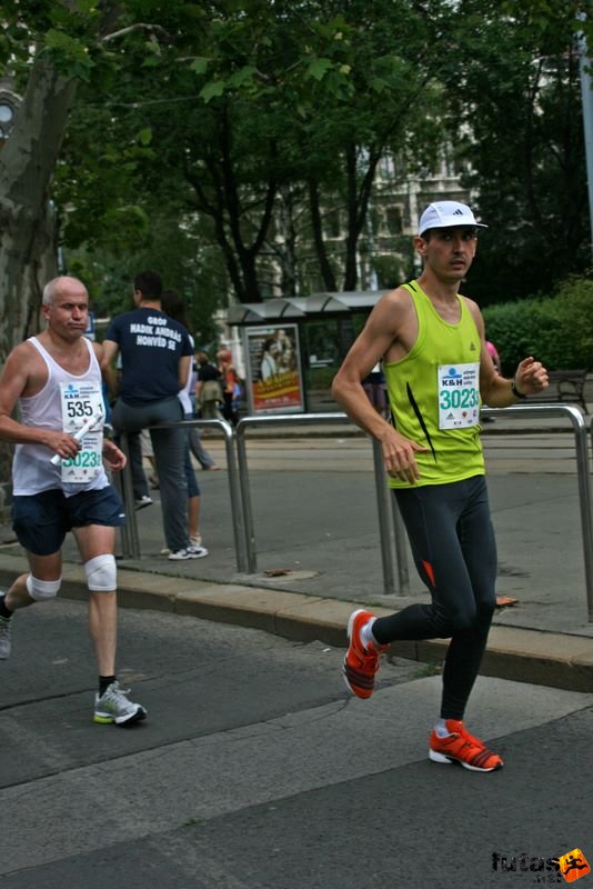 futás Maraton és félmaraton váltó