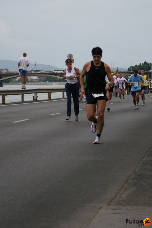 futás Maraton és félmaraton váltó