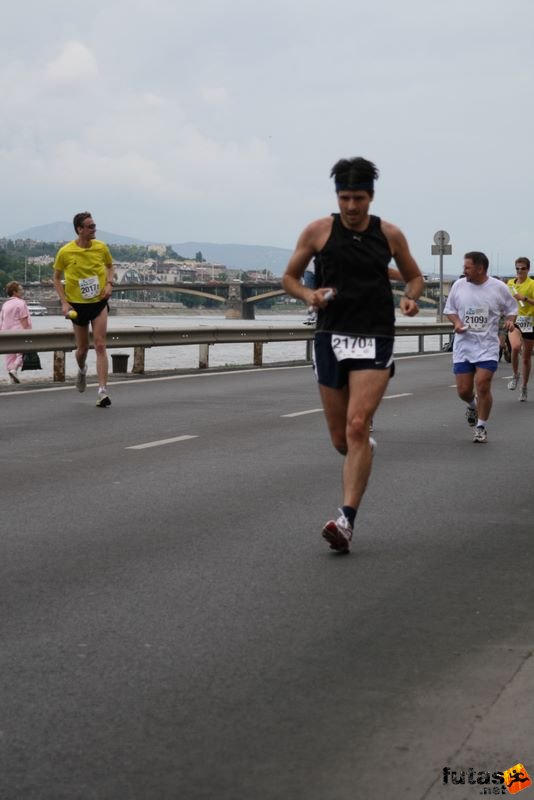 futás Maraton és félmaraton váltó