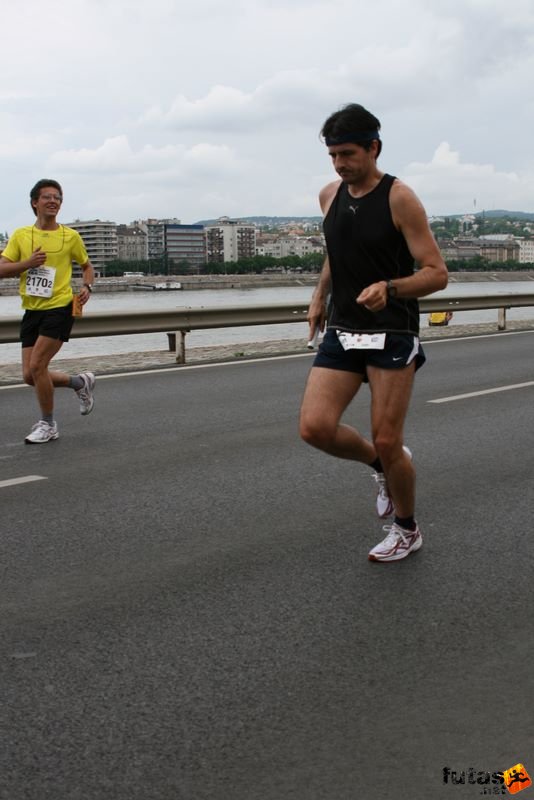 futás Maraton és félmaraton váltó