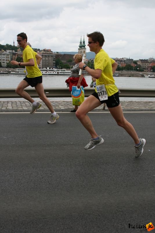 futás Maraton és félmaraton váltó