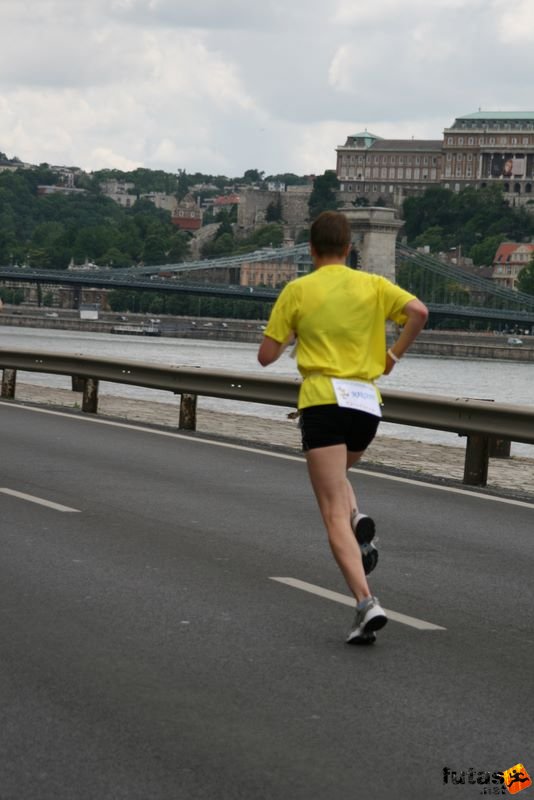 futás Maraton és félmaraton váltó