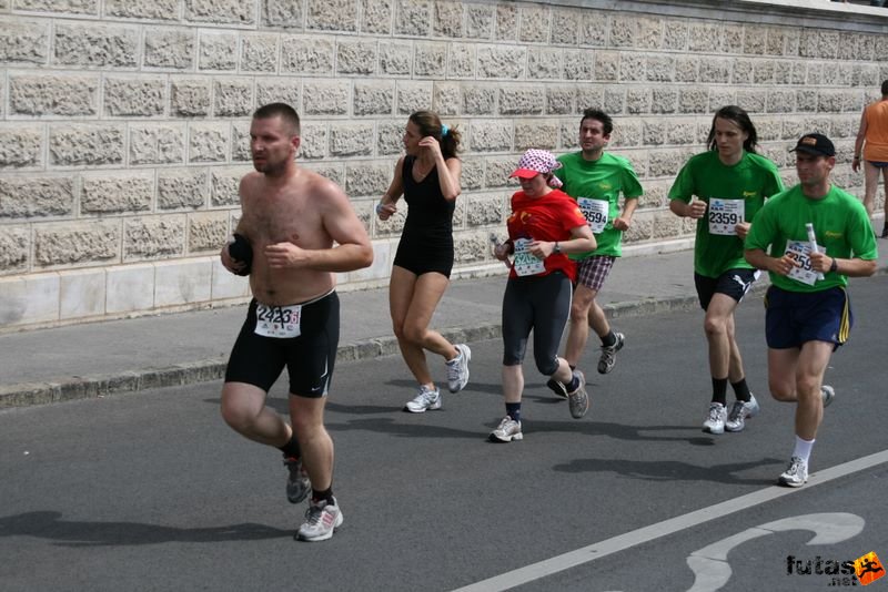 futás Maraton és félmaraton váltó