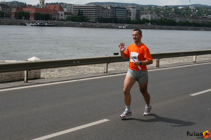 futás Maraton és félmaraton váltó