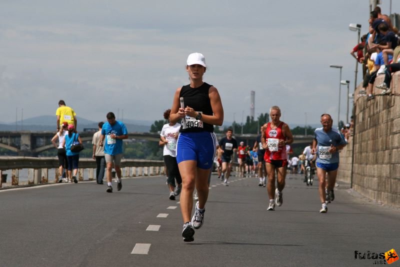 futás Maraton és félmaraton váltó