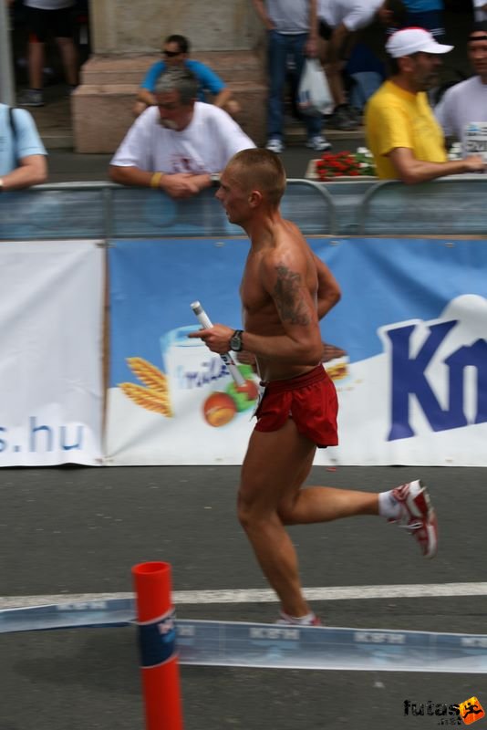 marathon futás félmaraton váltófutás