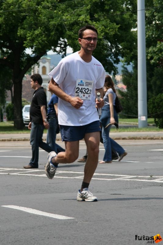 marathon futás félmaraton váltófutás