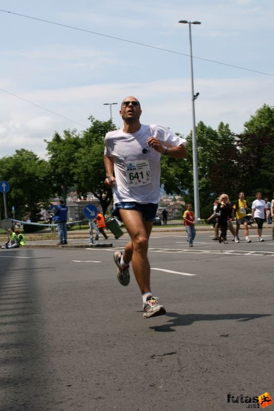 maraton félmaraton futás váltófutás 