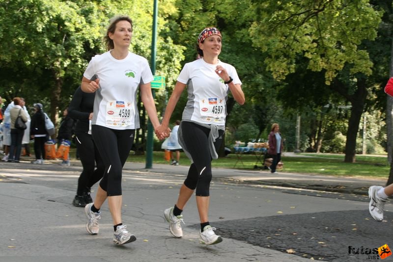 Budapest Marathon Tilk Gabriele, Erb Judith, unter ferner liefen Budapest Marathon in Hungary,, Tilk Gabriele, Erb Judith, unter ferner liefen