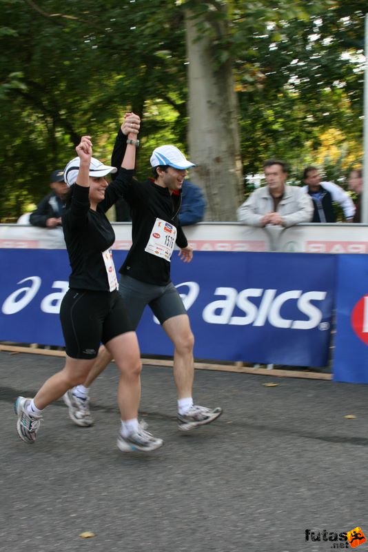 Budapest Marathon Móni and Viktor Budapest Marathon in Hungary,, Móni and Viktor