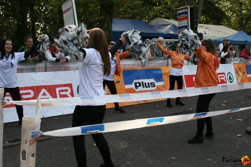 Budapest Marathon budapest_marathon_20152.jpg Budapest Marathon in Hungary, budapest marathon runners 20152.jpg