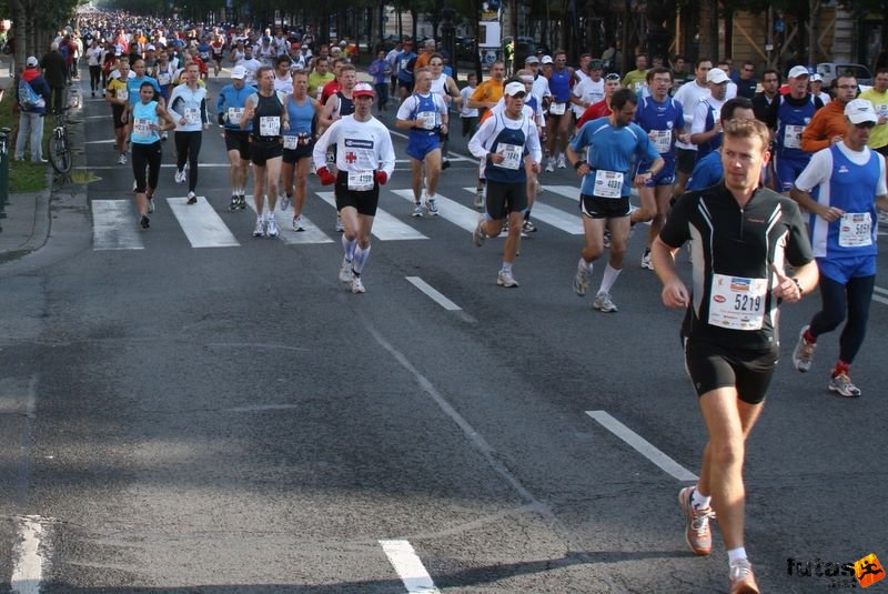 Budapest Maraton maraton futók budapest andrassy ut Plus Budapest Marathon, maraton futók budapest andrassy ut