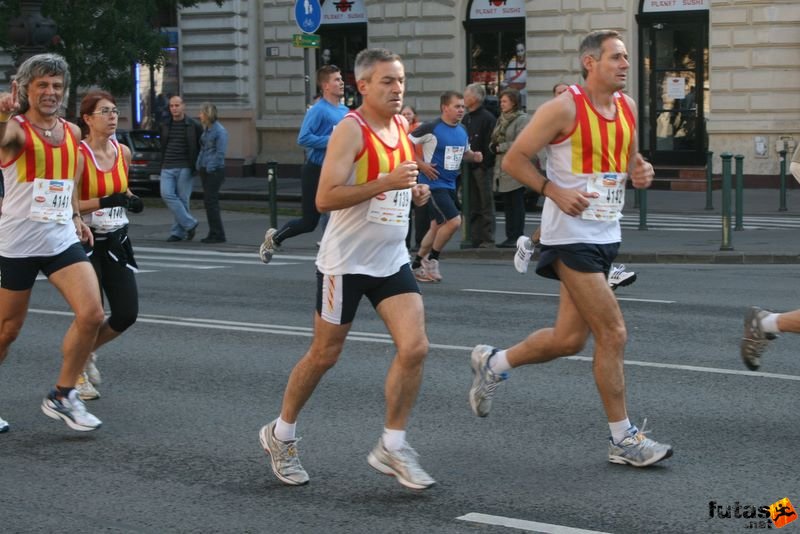Budapest Marathon MAIMAKANSU runners from España (Spain) Budapest Marathon in Hungary,, MAIMAKANSU runners from España (Spain)