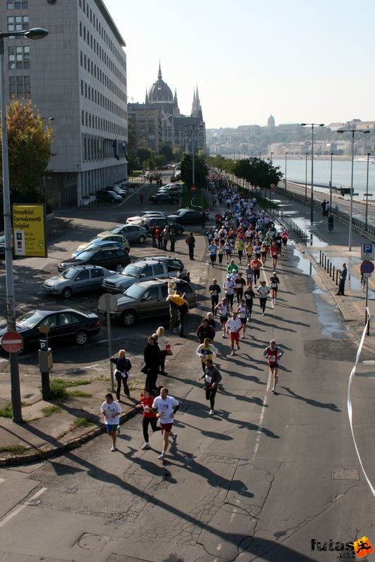 Budapest Marathon Budapest Marathon runners Budapest Marathon in Hungary,, Budapest Marathon runners