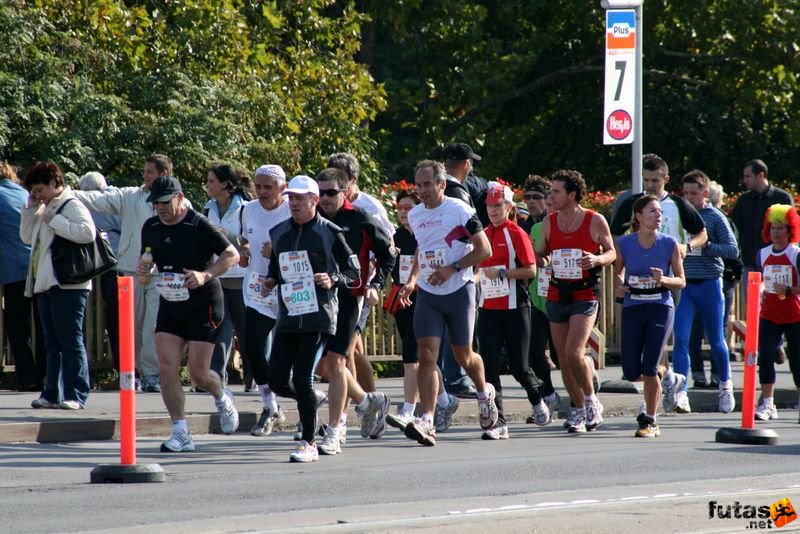 Budapest Marathon maraton 7 kilométer Budapest Marathon in Hungary,, maraton 7 kilométer