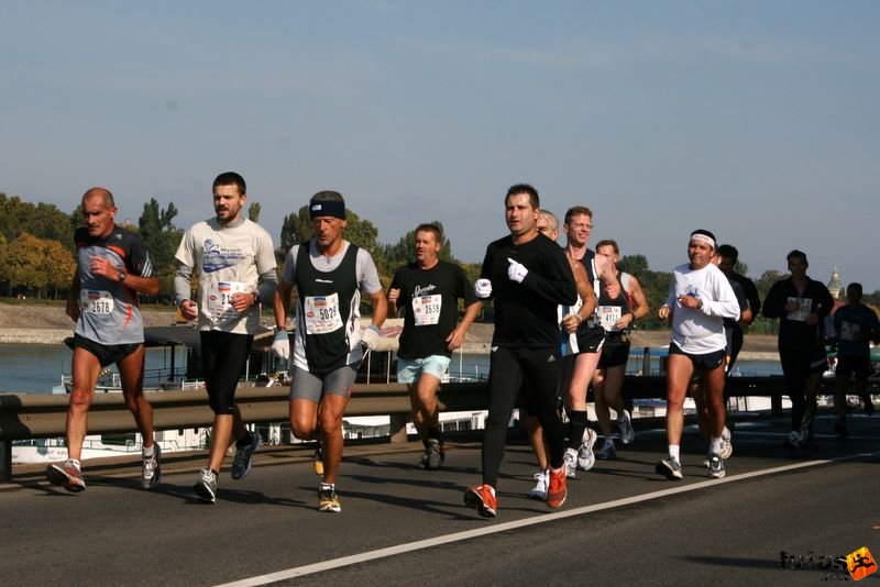 Budapest Marathon budapest_marathon_9246.jpg Budapest Marathon in Hungary, budapest marathon runners 9246.jpg
