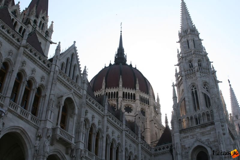 Budapest Marathon Hungarian Parliament Budapest Marathon in Hungary,, Hungarian Parliament