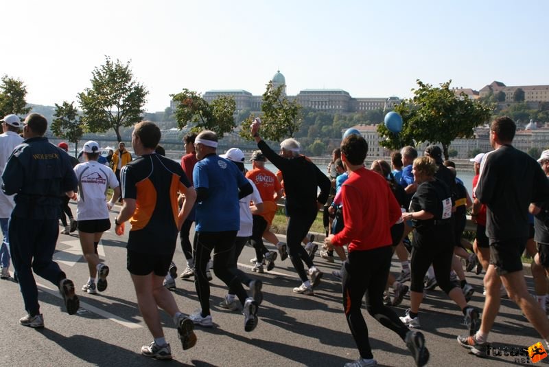 Budapest Marathon budapest_marathon_9441.jpg Budapest Marathon in Hungary, budapest marathon runners 9441.jpg