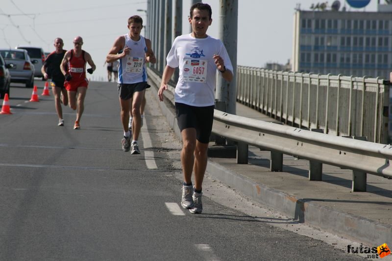Plus Budapest Marathon, Tibi
