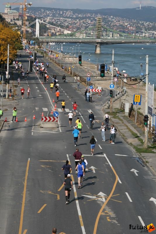 Budapest Marathon budapest_marathon_9483.jpg Budapest Marathon in Hungary, budapest marathon runners 9483.jpg