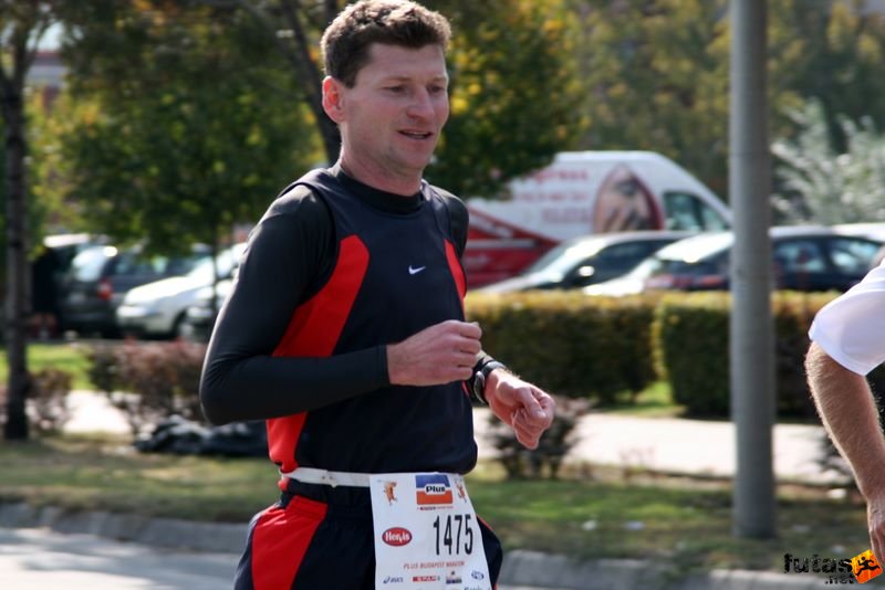 Budapest Maraton Pataki Róbert, Poroszkálók Se Plus Budapest Marathon, Pataki Róbert, Poroszkálók Se