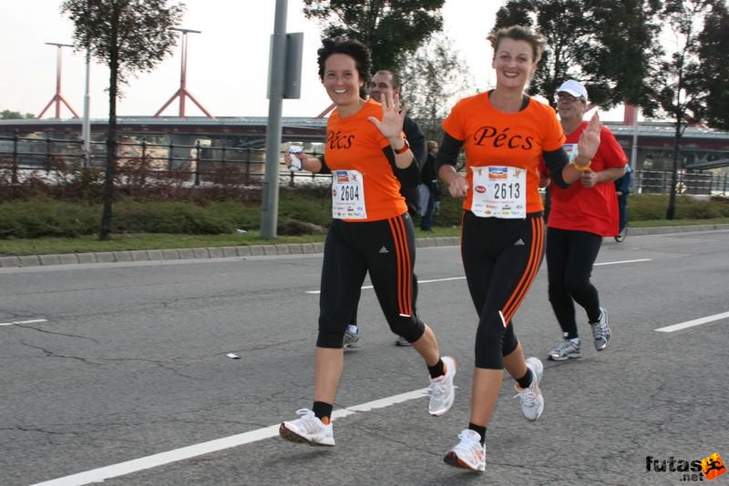 Budapest Maraton Kaláth Mónika, Horváth Judit, Pécs Plus Budapest Marathon, Kaláth Mónika, Horváth Judit, Pécs