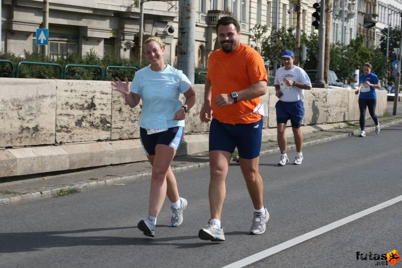 Budapest Marathon Tandi és Kókusz Budapest Marathon in Hungary,, Tandi és Kókusz