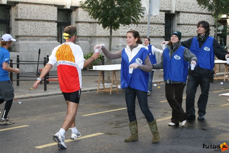 Budapest Marathon frissítő állomás Budapest Marathon in Hungary,, frissítő állomás