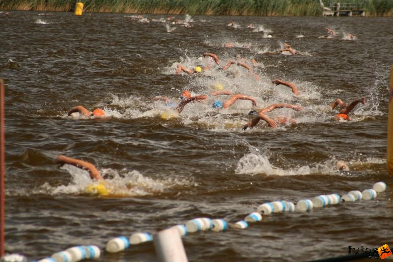 triatlon futás úszás kerékpározás
