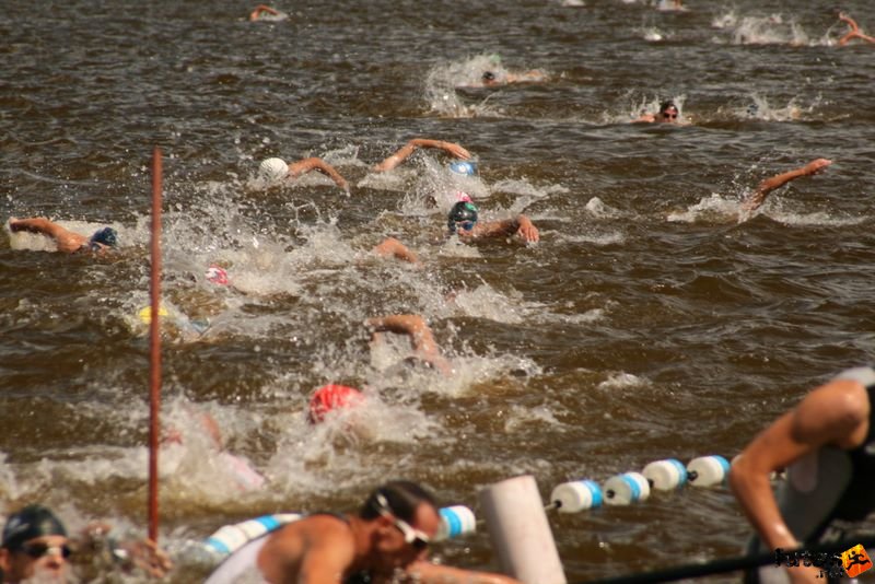 triatlon futás úszás kerékpározás
