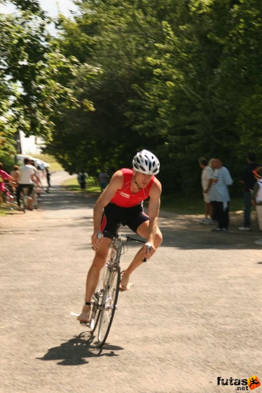 triatlon futás úszás kerékpározás