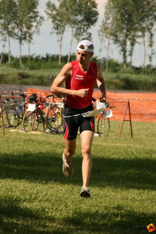 triatlon futás úszás kerékpározás