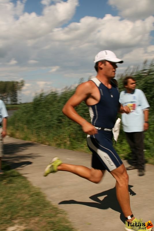 triatlon futás úszás kerékpározás