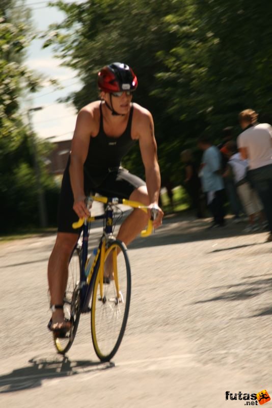 triatlon futás úszás kerékpározás