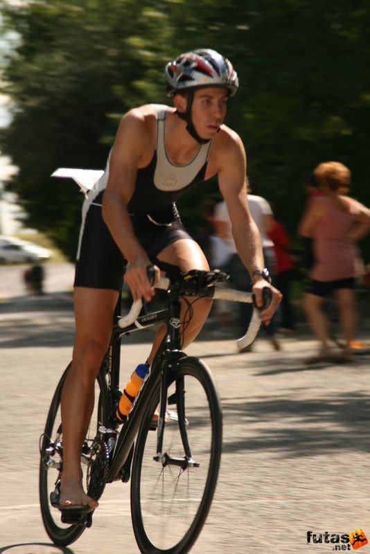 triatlon futás úszás kerékpározás