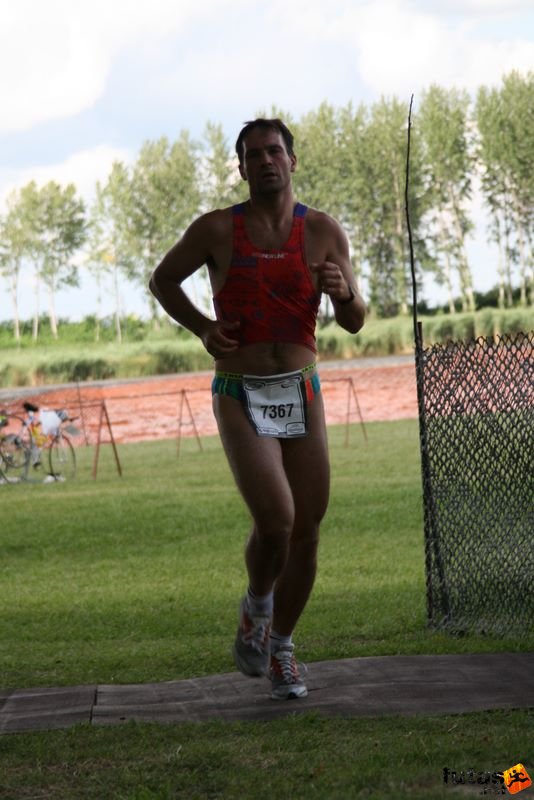 triatlon futás úszás kerékpározás