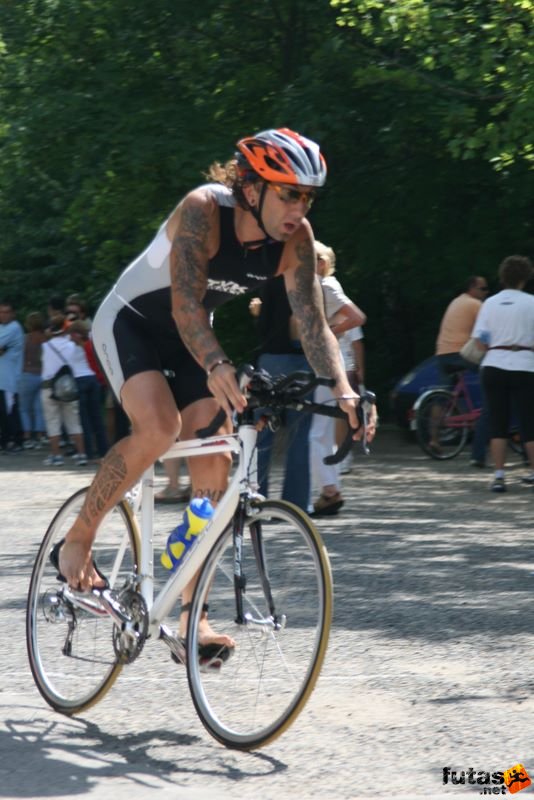 triatlon futás úszás kerékpározás