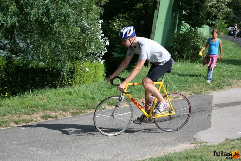triatlon futás úszás kerékpározás