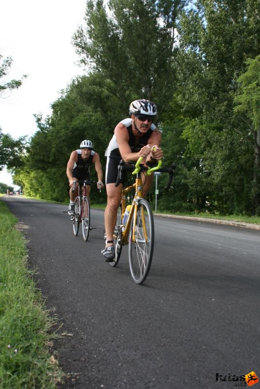 triatlon futás úszás kerékpározás