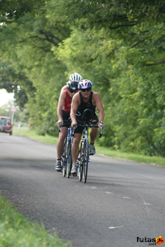 triatlon futás úszás kerékpározás